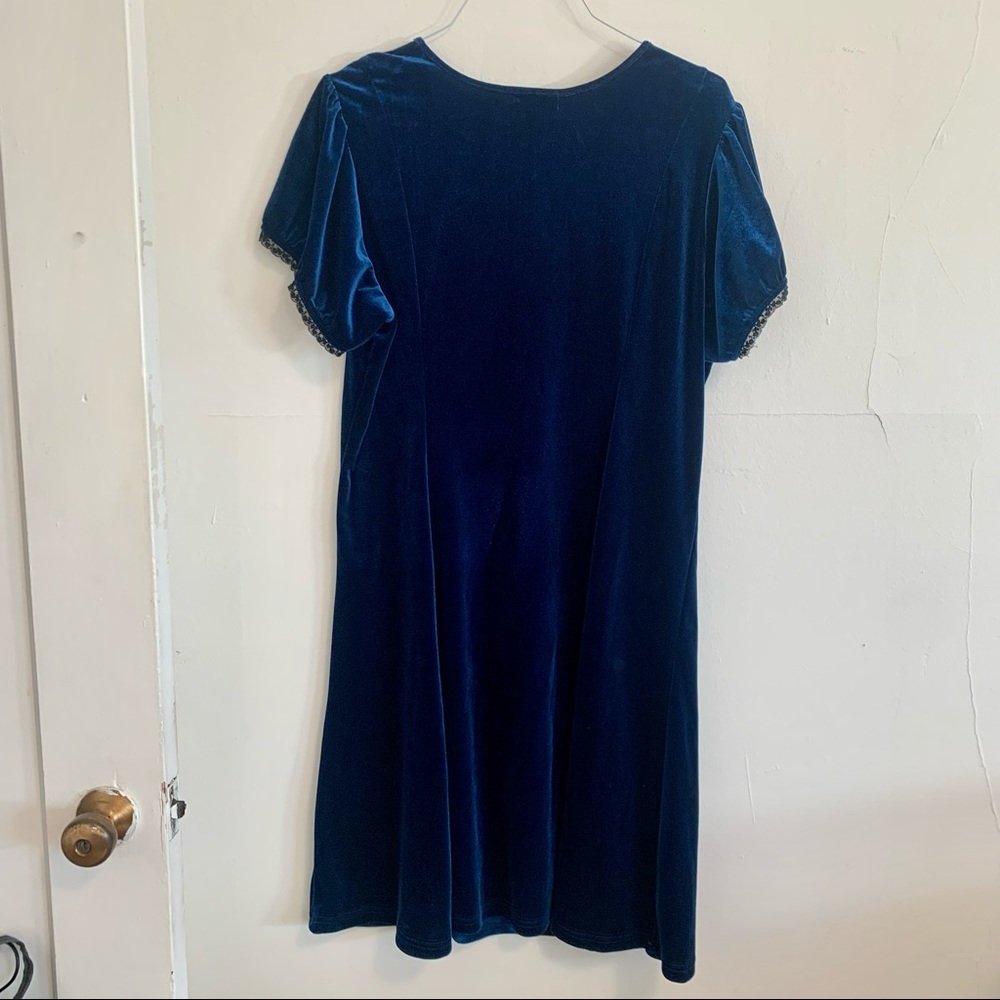 ๐ฆ Hot Topic Blue Velvet Swiss Dot Yoke Dress Plus Size 2 (2X or 18/20) ๐ฆ - Picture 2 of 7